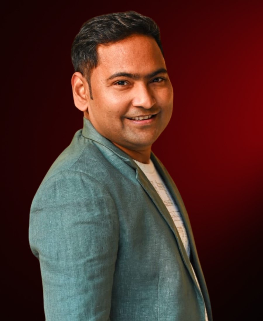 Ravi Rajoria, founder of DFW India Glamlight